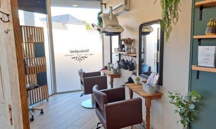 Stratosphair - Coiffeur mixte . Barbier . Evénementiel : Coiffeur à Montfort-sur-Meu