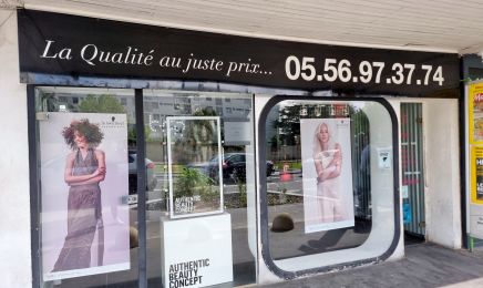 Yoanna M  : Manucure à Mérignac