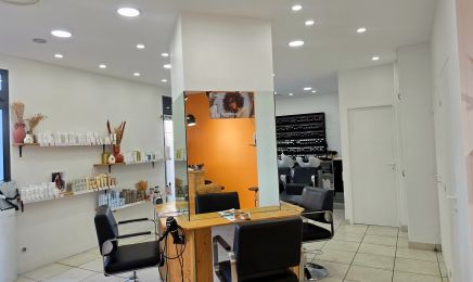 D'or et d'ébène - Expert Cheveux Bouclés & Balayages : Coiffeur à Challes-les-Eaux