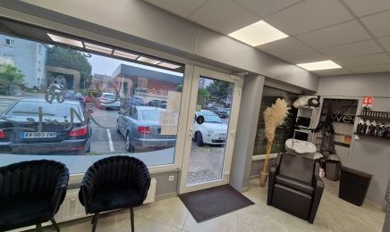 Les ciseaux by p : Coiffeur à Sochaux
