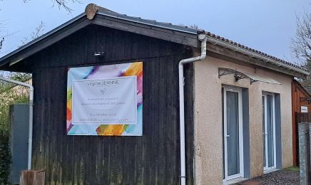 Virginie J. Prothesiste ongulaire : Manucure à Léognan