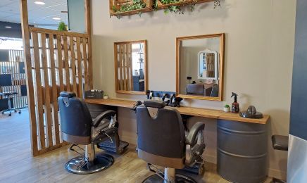 Stratosphair - Coiffeur mixte . Barbier . Evénementiel : Coiffeur à Montfort-sur-Meu