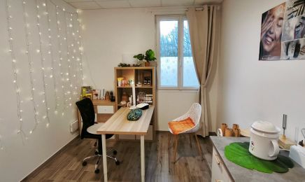 NT Esthetics - Centre Moi M'aime Santé : Coiffeur à Tignieu-Jameyzieu