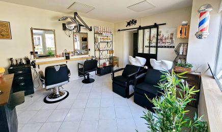 CELIA  F. SALON : Coiffeur à Thairé
