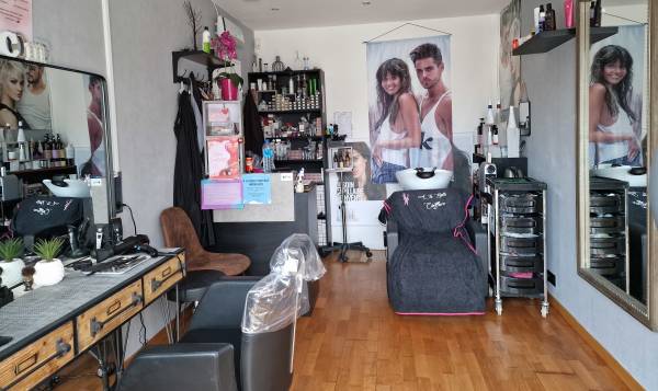 À la Belle Coiffure 