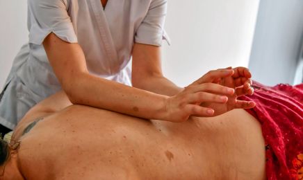 Om' Bien-Être : Institut de beauté à Bernay