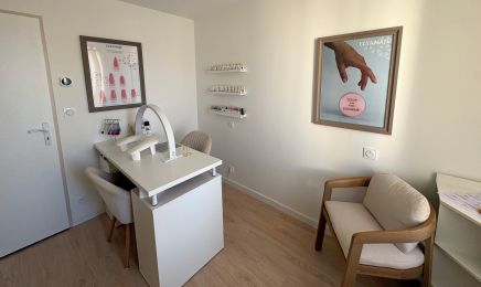 Les ongles de Laura : Institut de beauté à Lussac