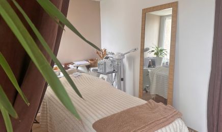 Spray Tan_83 & Soins Coréens-Lifting Coréen| Hydra Facial  : Institut de beauté à La Seyne-sur-Mer