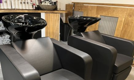 Duc Dao Salon: Friseur in Saerbeck