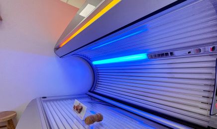 IBIZA SUN : Manucure à Évreux