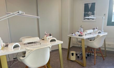 AURA BELLA Esthetique : Institut de beauté à L'Isle-sur-la-Sorgue