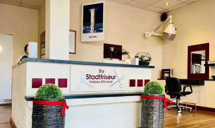 Ihr Stadtfriseur - Wiebke Rittmeyer: Kosmetikstudio in Elsfleth
