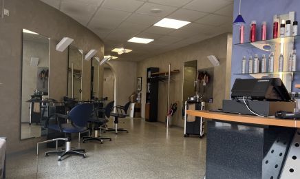 Friseur Salons Looks: Kosmetikstudio in Siegen