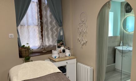 A la douceur de soi : Manucure à Saint-Usuge