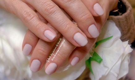 Maison de beauté : Manucure à La Rochelle