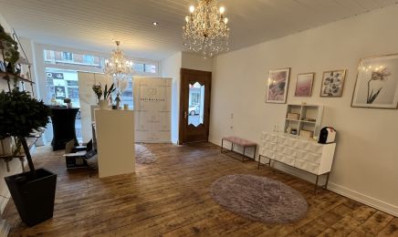 Fatima Ayad Beautysalon & Academy: Kosmetikstudio in Herten