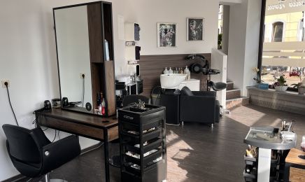 Haarstudio Nora Hildesheim: Friseur in Hildesheim