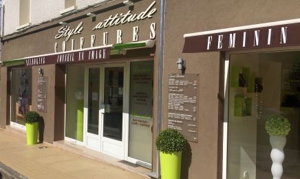 STYLE ATTITUDE COIFFURE  : Coiffeur à Nivolas-Vermelle