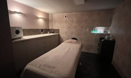 Institut de beauté Oelia : Manucure à Tours