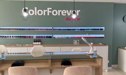 ColorForever - Guadeloupe : Manucure à Baie-Mahault