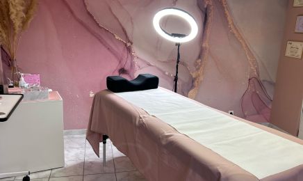 Sublim’eyes by V extensions de cils 77		 : Institut de beauté à Pierre-Levée