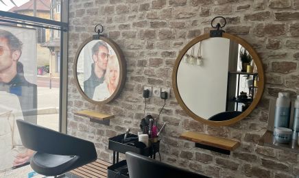 Coiffure Sabrina M : Coiffeur à Saint-Jean-le-Vieux