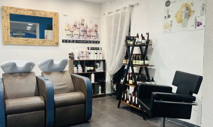 Le salon de Leamelia  : Barbier à Cabannes