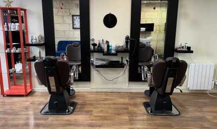 Otentik Coiffeur Homme : Coiffeur à Créon