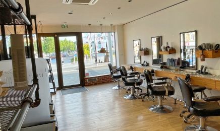 Histoire de Coupe by PEOPLE : Coiffeur à Le Neubourg