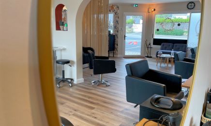 AURORA CARNAC : Coiffeur à Carnac