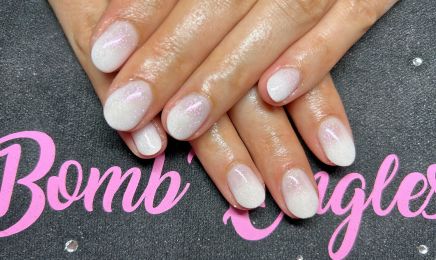Rose Bomb’ongles : Manucure à Yssingeaux