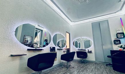 My Apartment Coiffeur Colorist : Coiffeur à Ollioules