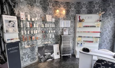 Institut de beauté Oelia : Manucure à Tours