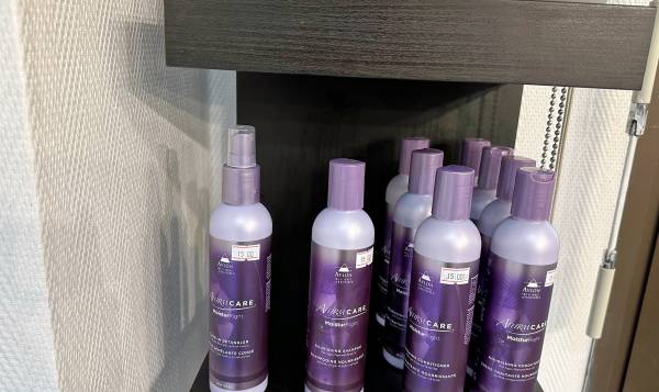 SallyHairStudio