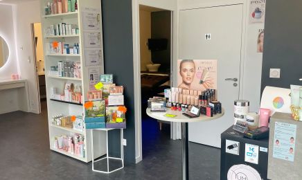 C Esthetic  : Manucure à Moutiers-les-Mauxfaits