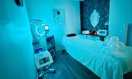 Amly Beauté : Manucure à Toulouse