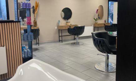 Novatitud coiffure perruque  : Coiffeur à Kervignac