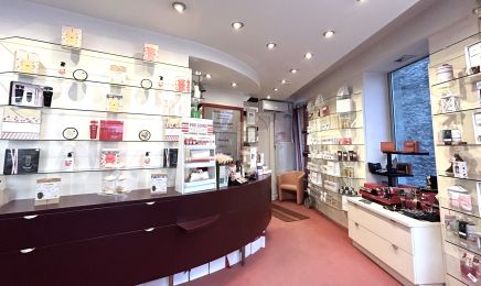 Grain de beaute  : Manucure à Objat