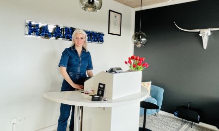 Haarwerk Uphusen: Kosmetikstudio in Achim