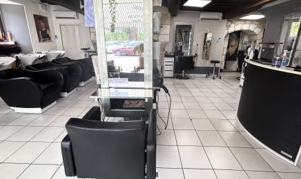 SARL Creation coiffure : Coiffeur à Bourdeilles