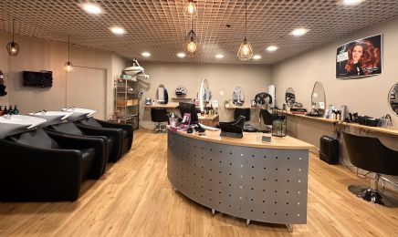 Salon D Mesuré - Tarifs Égalitaire  : Coiffeur à Vitré