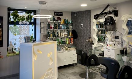 Couleur d’Ailleurs : Coiffeur à Compreignac