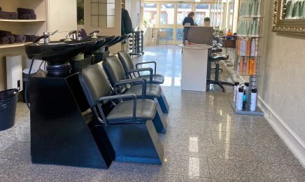 Bahia‘s Haaroase: Friseur in Düren