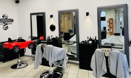 LES COIFFEURS by sinem: Friseur in Oldenburg