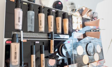 Lilou and make up : Coiffeur à Lagnieu