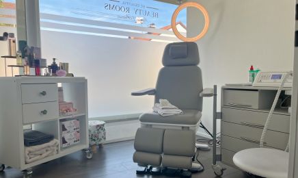  BEAUTY ROOMS Pfuhl : Nagelstudio in Neu-Ulm