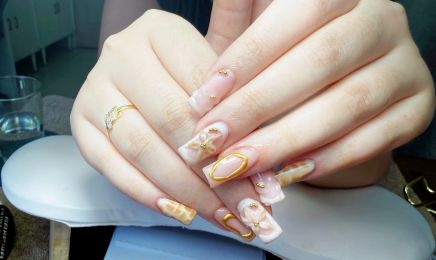 L. BEAUTY 83 : Manucure à Cuers