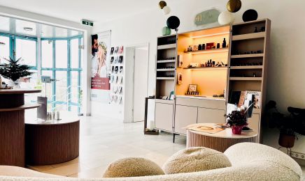 SCHÖNHEITSREISE - Holistic Beauty: Kosmetikstudio in Öhringen