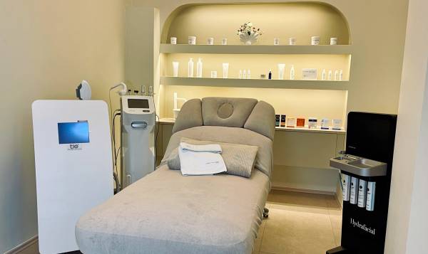 glow line Aesthetics