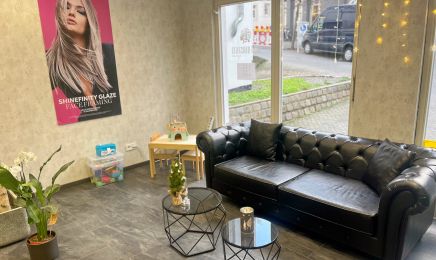 Siray Hairstyles by Angela: Kosmetikstudio in Herrenberg